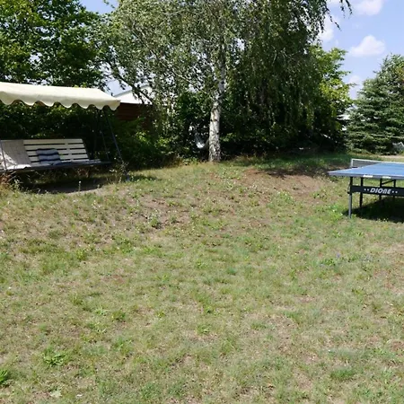 Mit Kamin Und Garten - 10 Minuten Von Templin شقة *